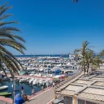 Comfortable Yacht Club *