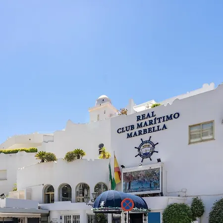 Comfortable Yacht Club 아파트 *