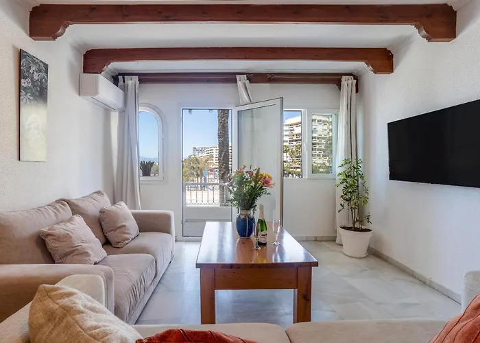 Comfortable Yacht Club マルベーリャ