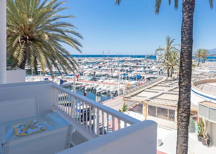 Comfortable Yacht Club