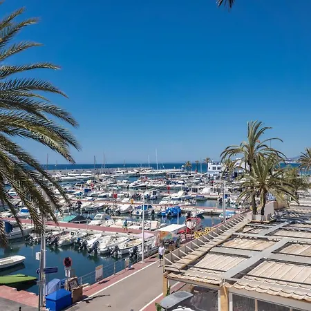 Comfortable Yacht Club Appartement