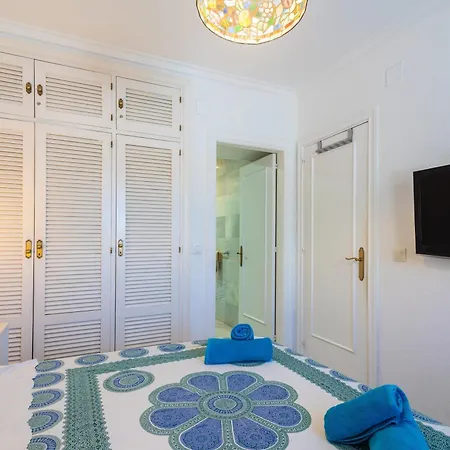 Comfortable Yacht Club * Marbellac